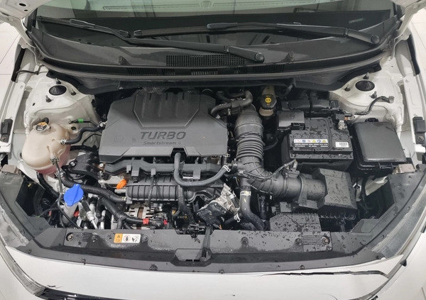 Hyundai Bayon cena 39700 przebieg: 3424, rok produkcji 2021 z Strzelin małe 277